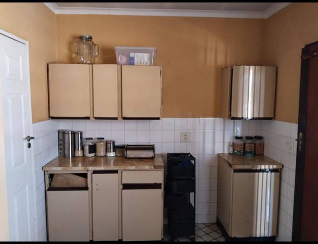 3 BEDROOM HOUSE FOR SALE IN SPRUITVIEW